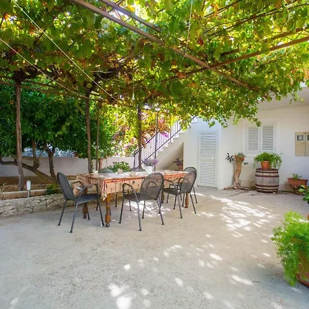 With Parking Space Sutivan, Brac - 752