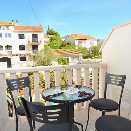 Apartment With A Parking Space Sutivan, Brac - 752 *