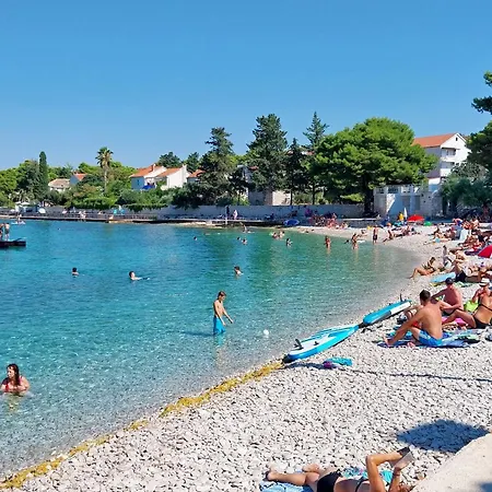 Apartment With A Parking Space Sutivan, Brac - 752 Sutivan
