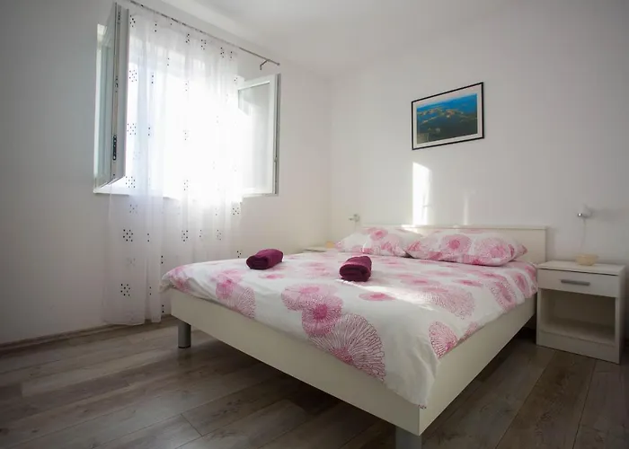 With Parking Space Sutivan, Brac - 752