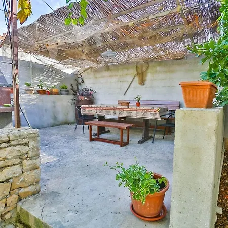 Daire With Parking Space Sutivan, Brac - 752