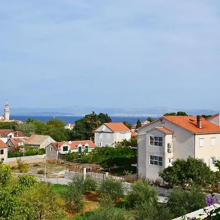 Daire With Parking Space Sutivan, Brac - 752 Sutivan