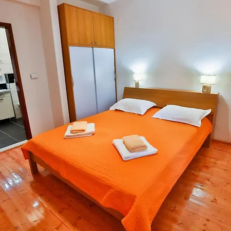 With Parking Space Sutivan, Brac - 752 Sutivan